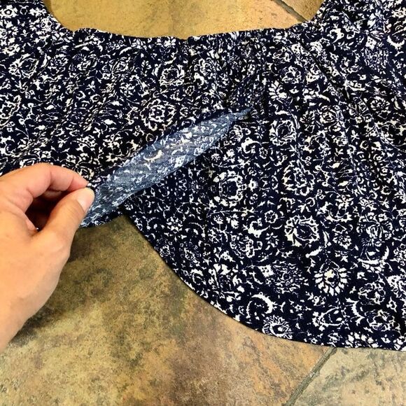 Lush Women’s Crop Top Midriff Blue Floral Top Size XL - Picture 14 of 14